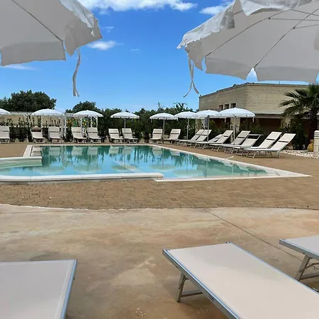 Hotel Reverse Hotel 4*