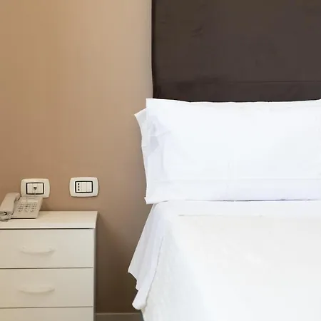 Hotel Reverse Torre Santa Sabina