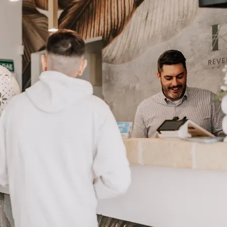 瑞福斯酒店 4* 托雷桑塔萨宾娜