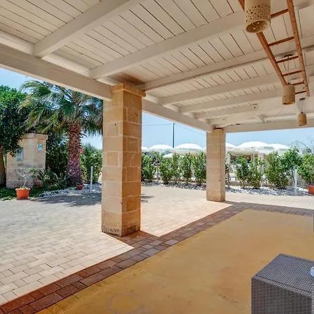 Reverse 4* Torre Santa Sabina