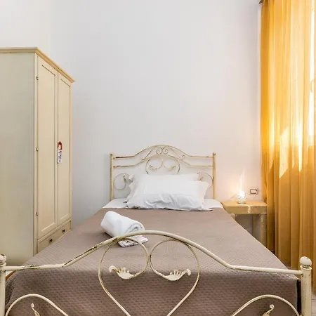 Hotel Reverse Torre Santa Sabina